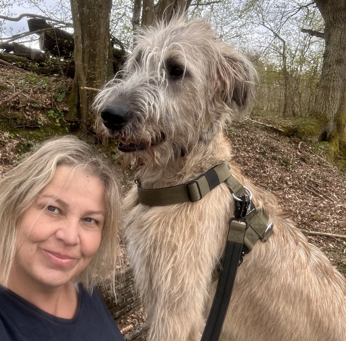 Franziska mit ihrem Irish Wolfhound Ludwig